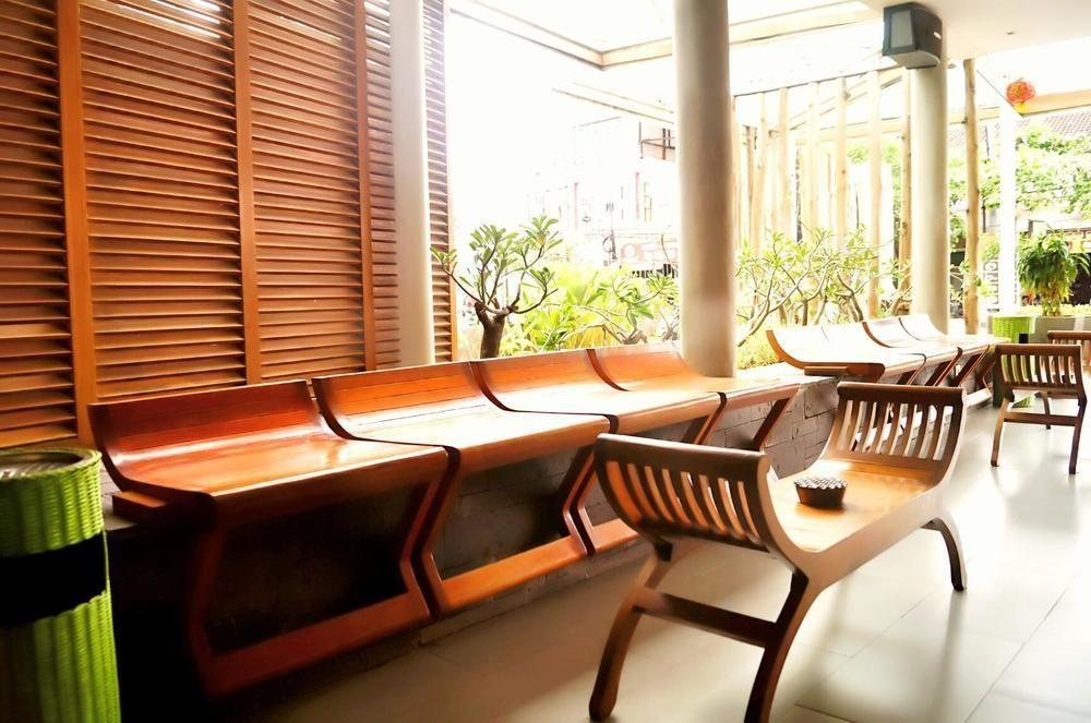 קוטה לומבוק J Hotel Kuta מראה חיצוני תמונה