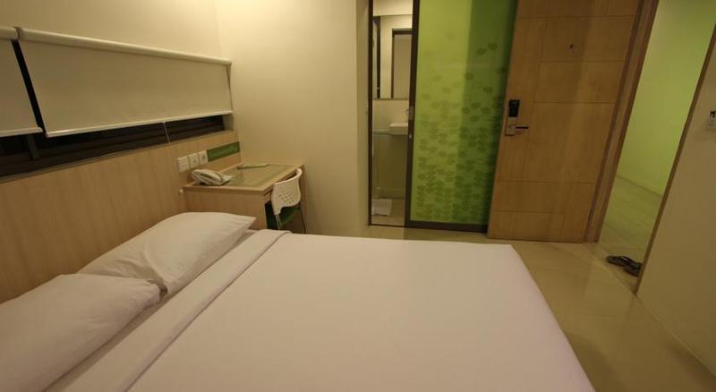 קוטה לומבוק J Hotel Kuta מראה חיצוני תמונה